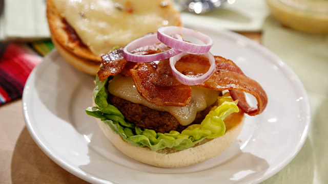 Chipotle Bacon Burgers